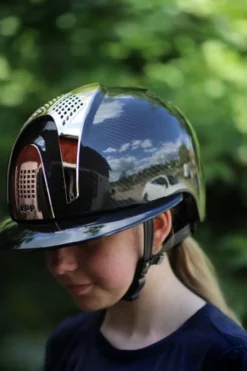 Carbon Shine Polo Ridhjälm