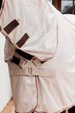 Flugtäcke Mesh Med Magplatta Beige