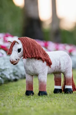 Leksakshäst Poppy