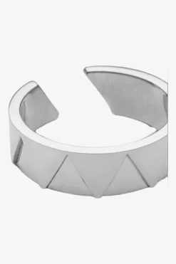 Ring Sharktooth Bred