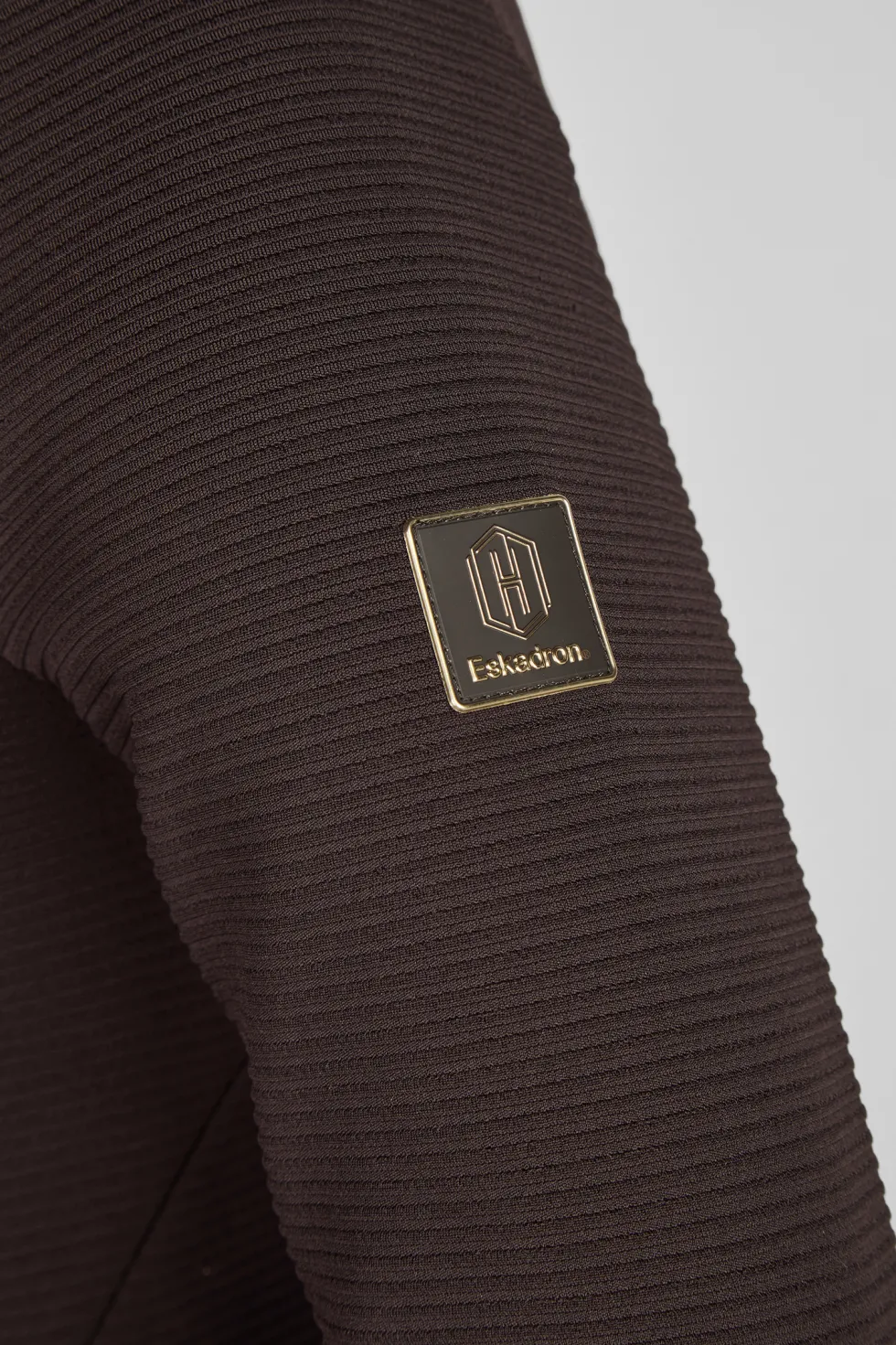 Tröja Heritage AW25 Black Truffle
